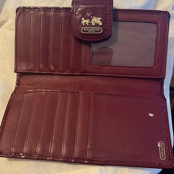 Coach Burgundy Patent Leather Wallet - Picture 3 of 4